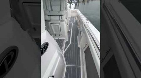 2023 Pursuit 428 Sport - For Sale with HMY Yachts