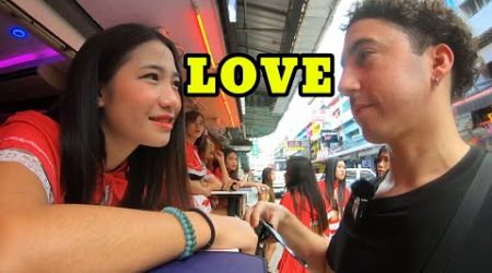 Love in first Sight in Pattaya: Talking to a Girl #pattaya