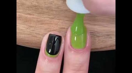 GreenBlack Nails Play #nailart#nailpolish#trending #ytshorts @TheBeautyHub @NaioNailsOfficial 