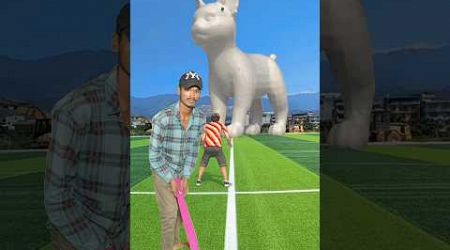 The mascot vibrato assistant placed onthe football field is popular, co-produced,creative #3d