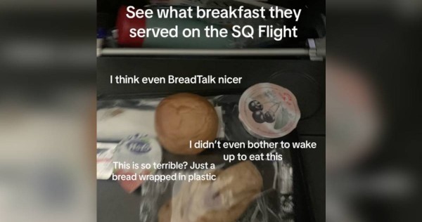 'Even BreadTalk nicer': Passenger unhappy with 'bread wrapped in plastic' in SIA in-flight meal