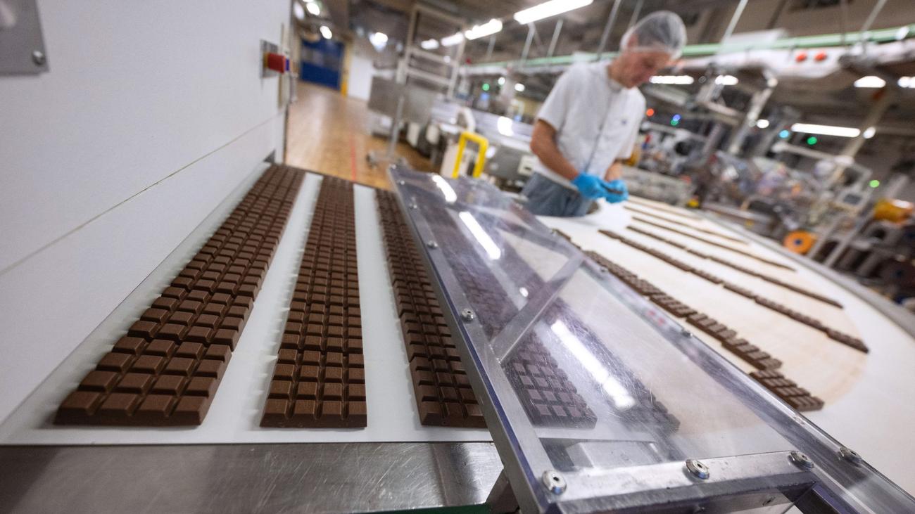 Lebensmittel: Ritter Sport ruft Schokolade wegen möglichem Plastik zurück
