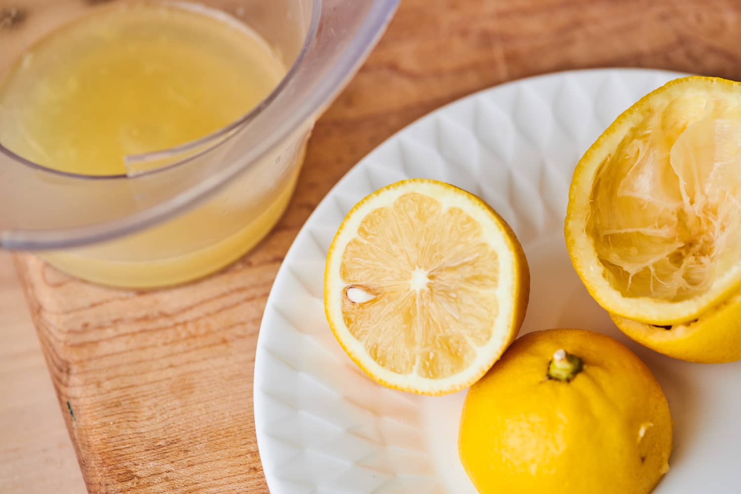 This Restaurant Trick for Juicing Lemons Is Shockingly Easy