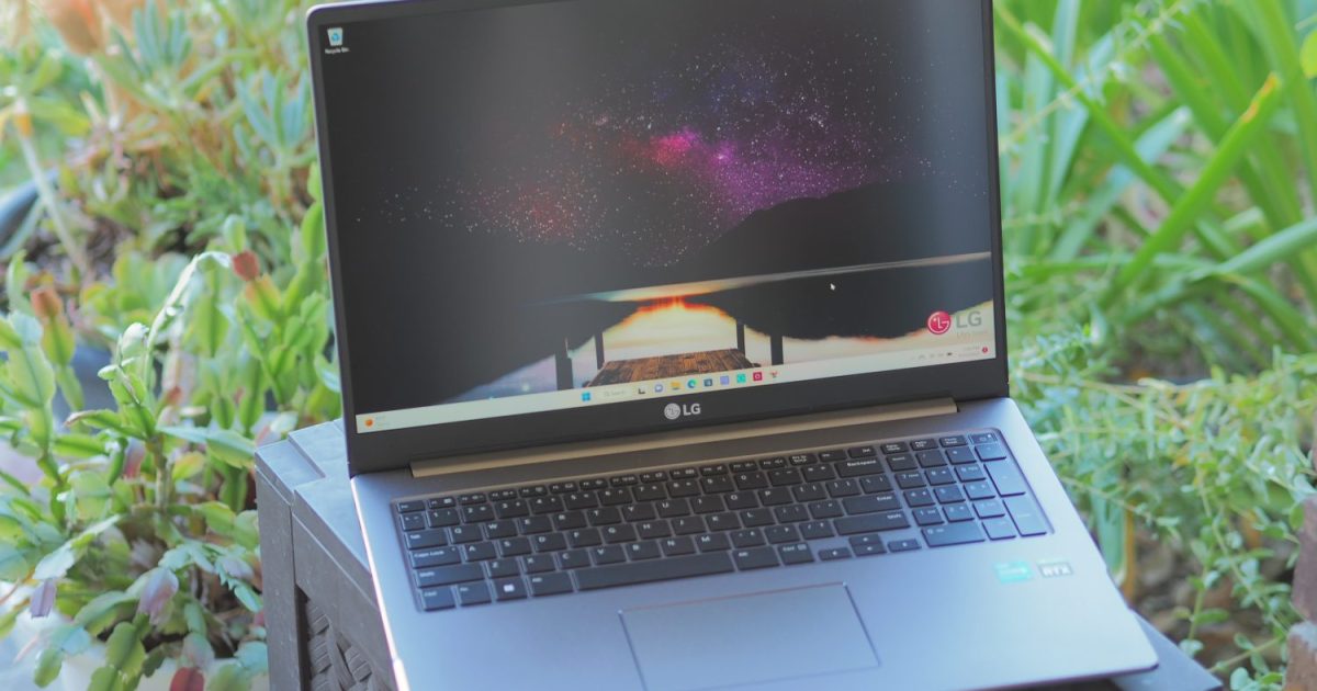 LG just knocked $300 off this 16-inch lightweight laptop