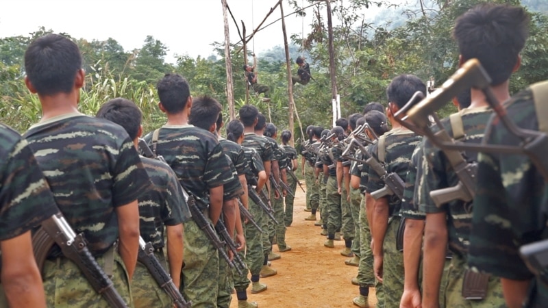 Powerful ethnic armed group in western Myanmar claims capture of base, hundreds of soldiers 