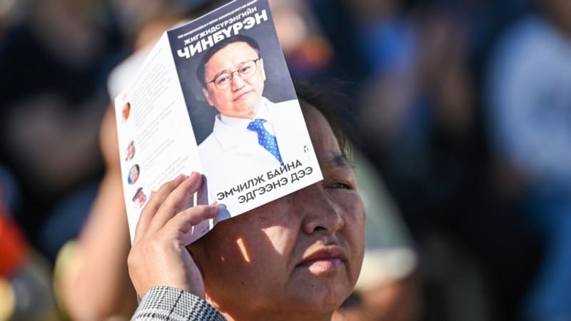 Mongolians to vote in poll dominated by corruption worries