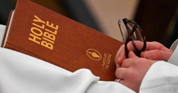 Oklahoma orders schools to teach the Bible in every classroom