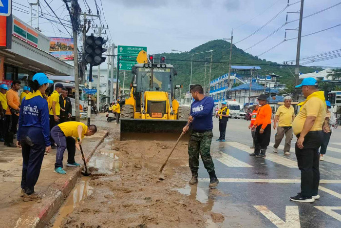 Phuket floods retreat, clean up underway