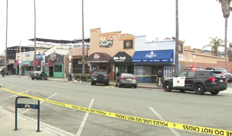 Two people stabbed inside Ocean Beach eatery