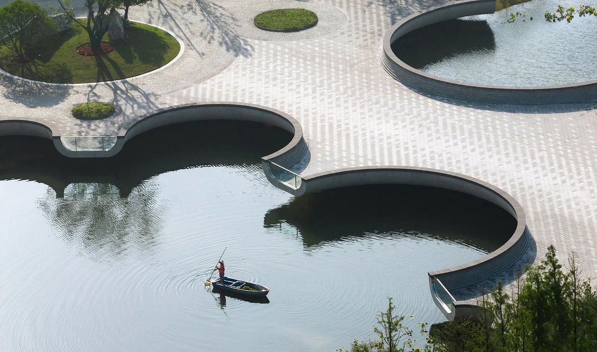 10 new examples of pools & ponds in architecture