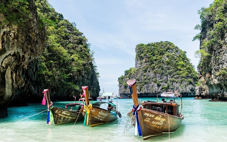 Holiday in Phuket for €769 p.p: Swiss flights from Prague + 9 nights at well-rated 5* hotel