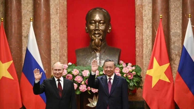 Analysts link strengthening Vietnam’s China Sea claims to Putin visit