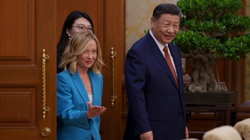 China's Xi calls for cooperation with Italy, evoking ancient 'Silk Road'