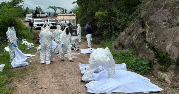 In Mexico, 19 bodies found in truck as violence spreads in southern state