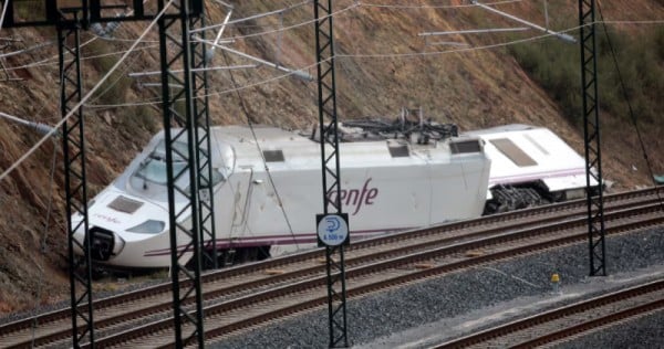 Train driver, safety official convicted over Spain's worst train crash in decades