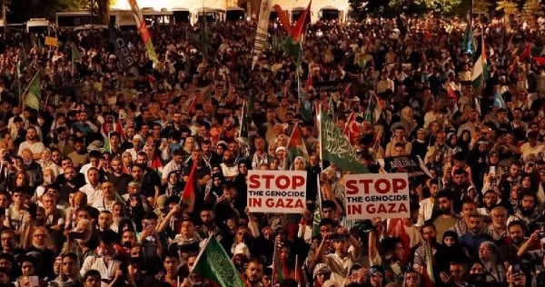 Thousands march in Istanbul to protest killing of Hamas leader Haniyeh