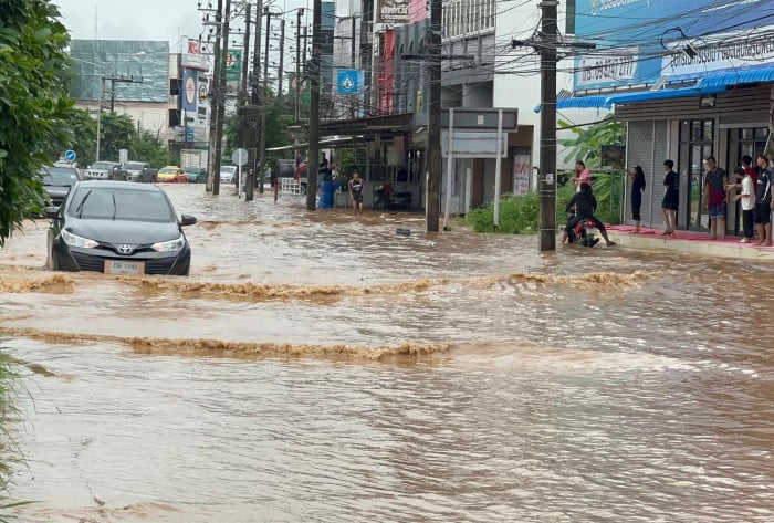 Flash-flood warning for 48 provinces, including Bangkok