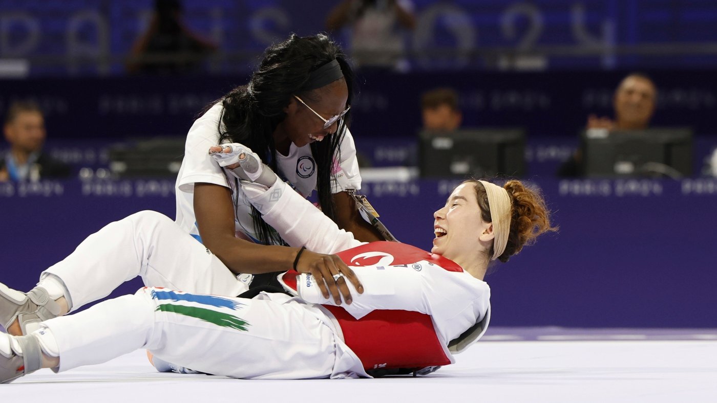 Taekwondo athlete Zakia Khudadadi wins the Paralympic refugee team its first medal