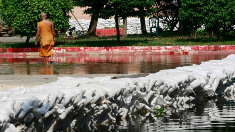 Floods in northern Thailand seen as test for new prime minister