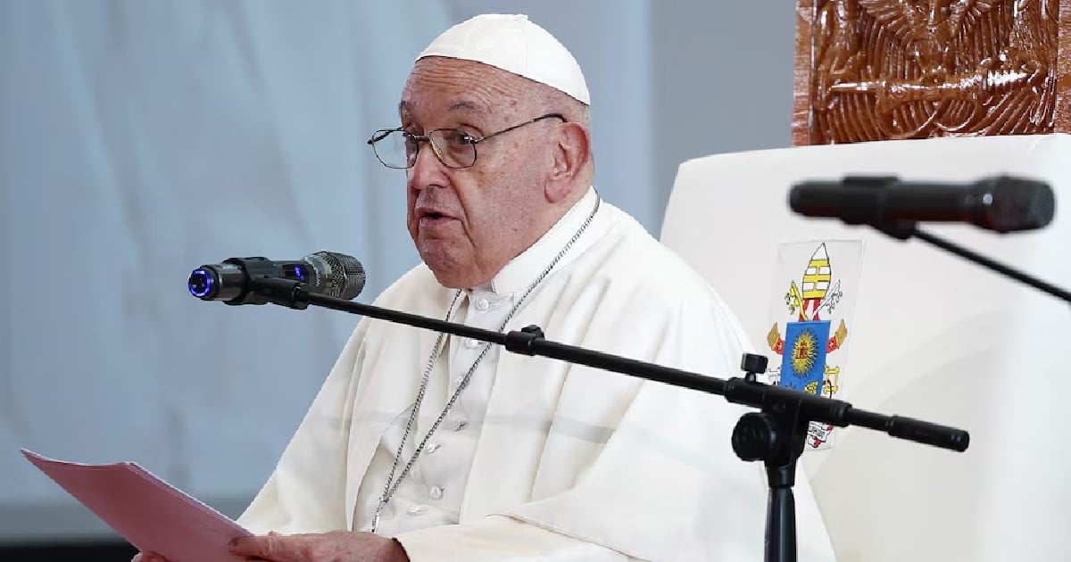 Pope Francis, in resource-rich PNG, urges fair treatment for workers