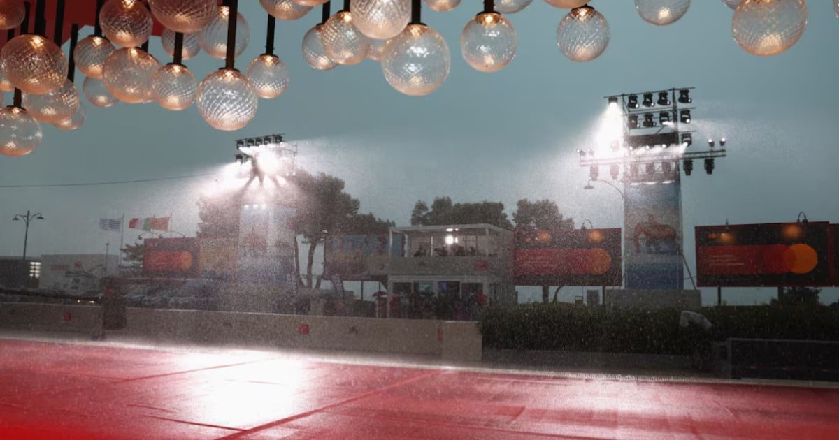 Rainstorm sends stars fleeing Venice red carpet