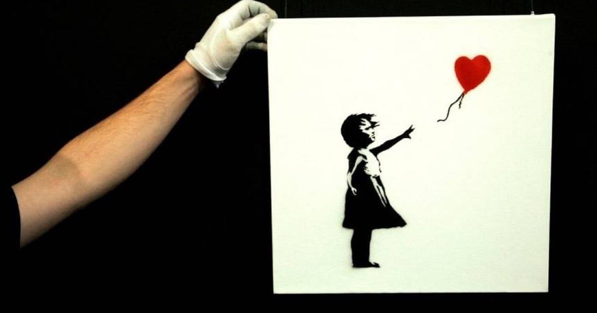 Stolen Banksy painting Girl With Balloon found