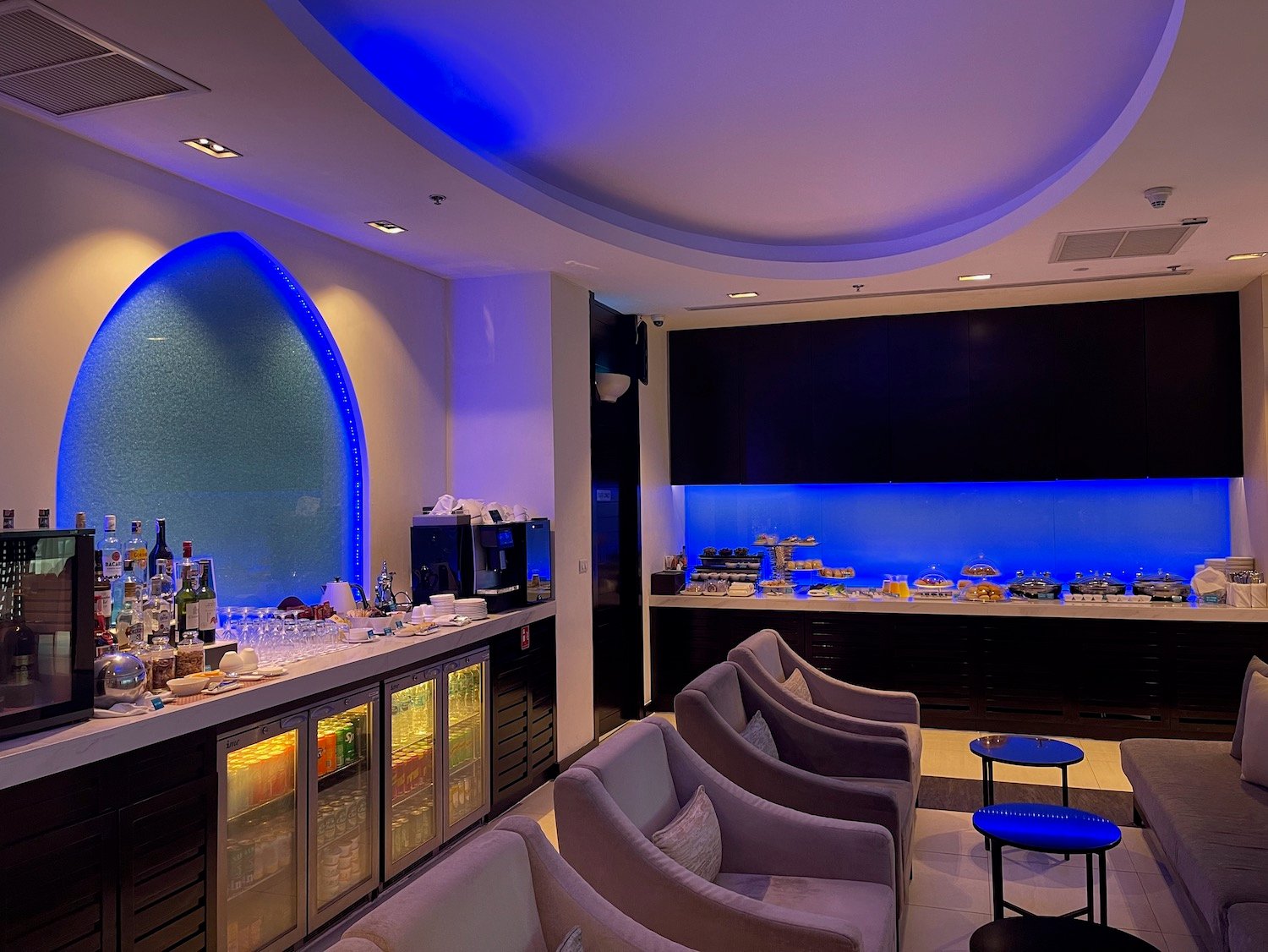 Review: Oman Air Lounge Bangkok (BKK)