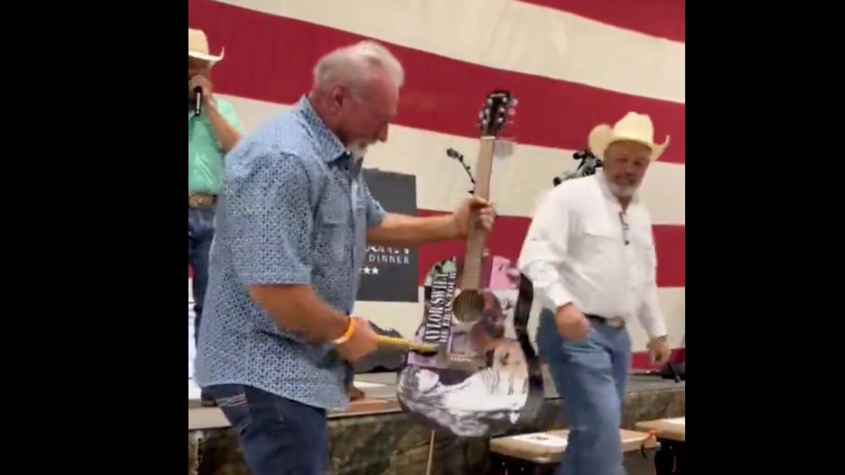 Man Buys Taylor Swift-Signed Guitar in Auction for $4000, Promptly Destroys It