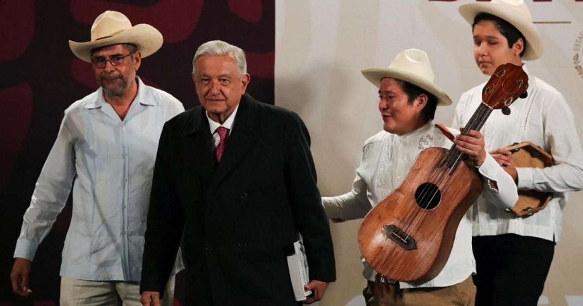 Mexico's Lopez Obrador raffles his watch in colorful final press conference