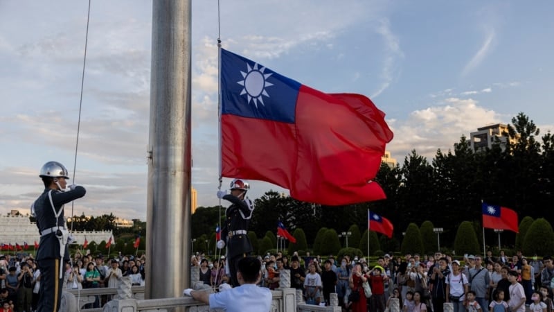 Taiwan spots Chinese carrier; China military video says 'prepared for battle' 