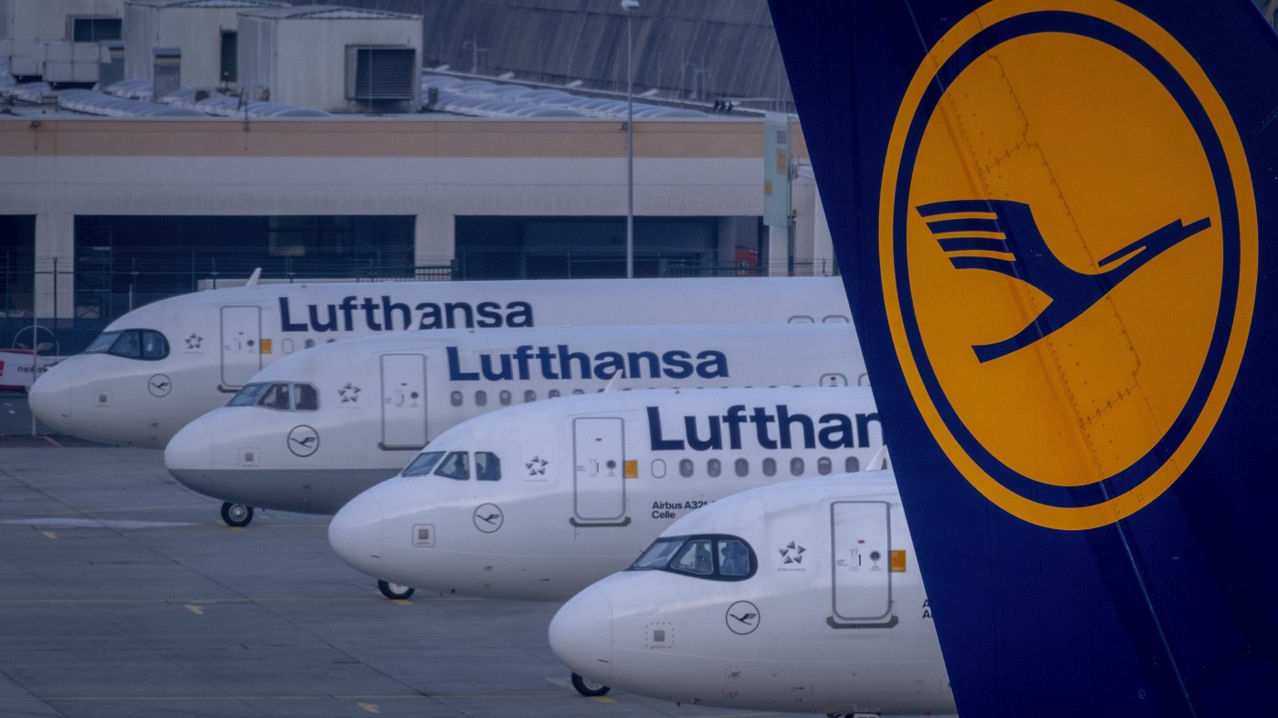 Lufthansa agrees to a record $4 million fine for its treatment of Jewish passengers