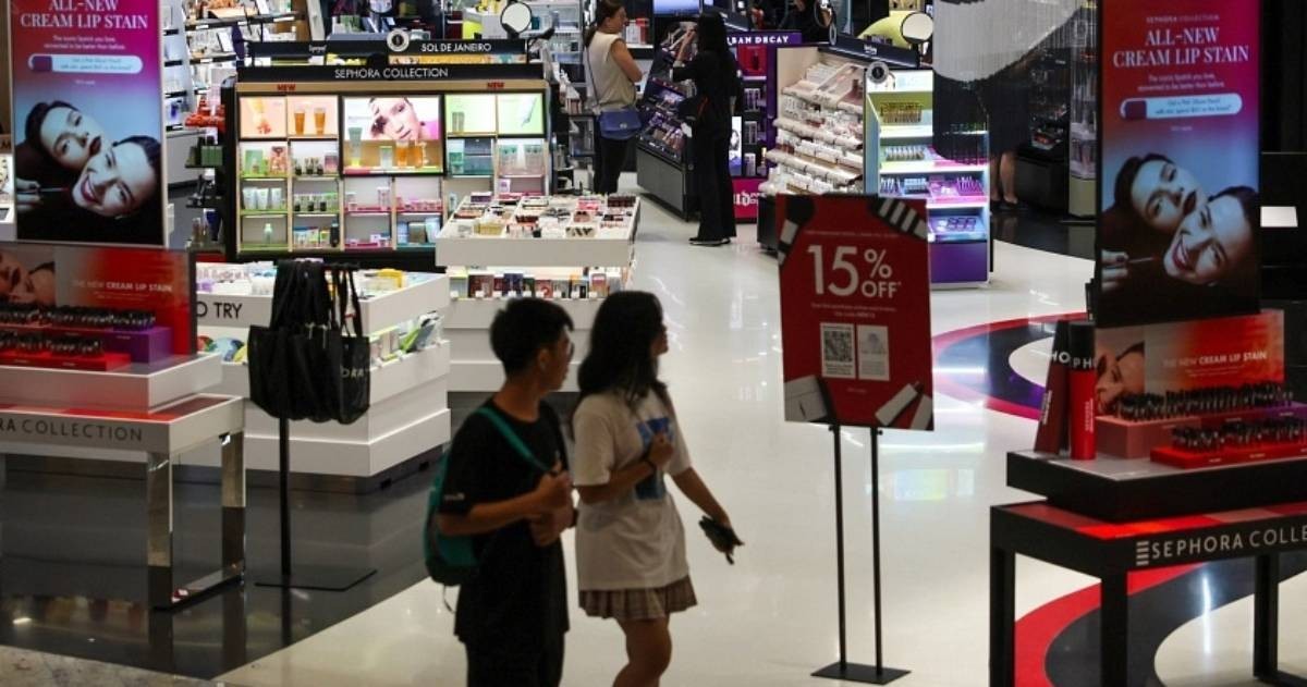 Daily roundup: Singapore core inflation falls to 2.1% in October - and other top stories today