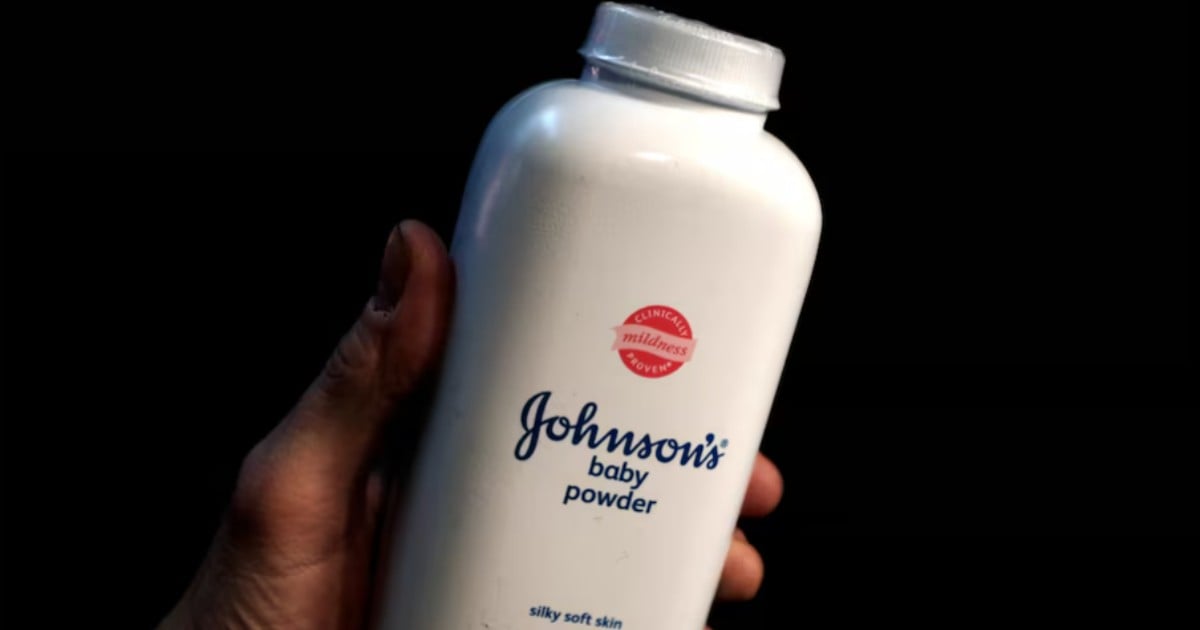 J&J must pay $19m to man who says its talc caused his cancer, jury finds