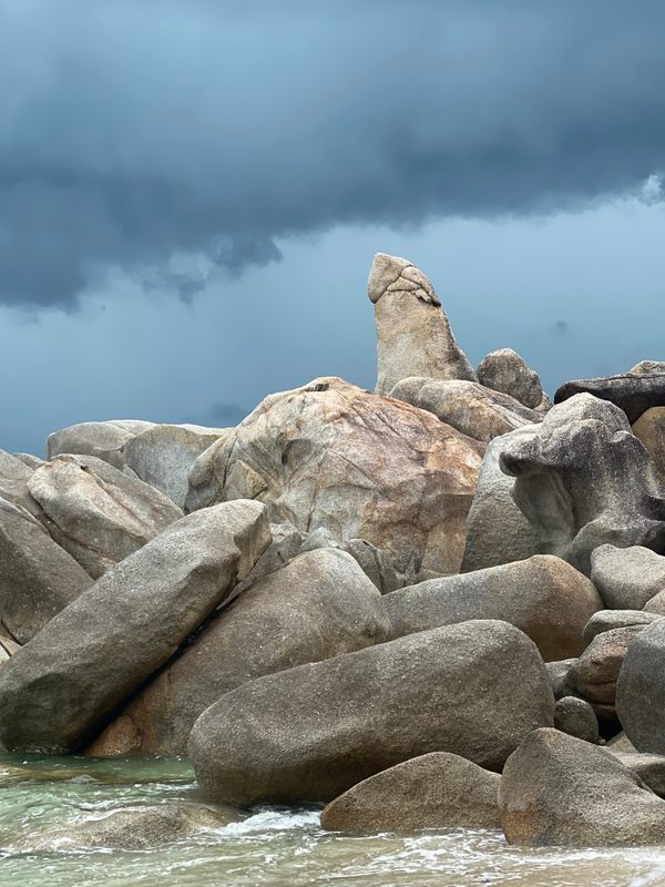 Grandfather and Grandmother Rocks (Hin Ta Hin Yai) หินตา หินยาย in Tambon Maret, Thailand