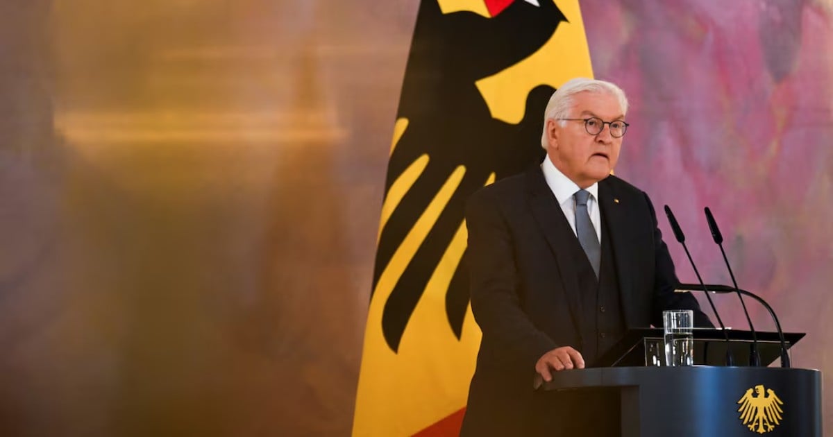 German president dissolves parliament for Feb 23 snap elections