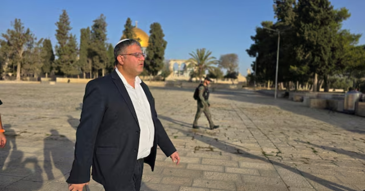 Israeli security minister enters Al-Aqsa mosque compound 'in prayer' for Gaza hostages