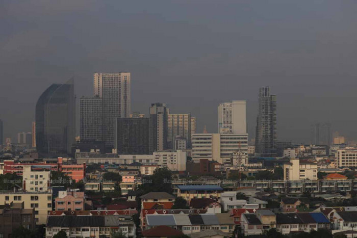 Unsafe dust pollution covers Thailand