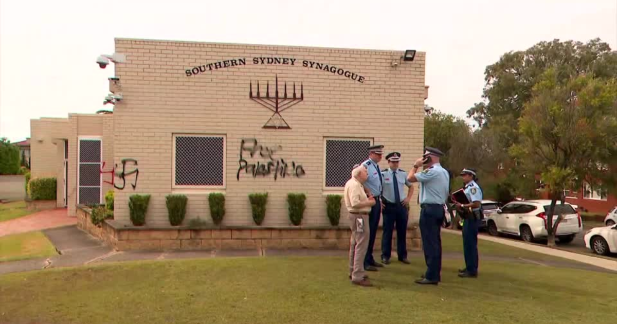 Sydney synagogue daubed in anti-Semitic graffiti in latest attack on Australian Jews